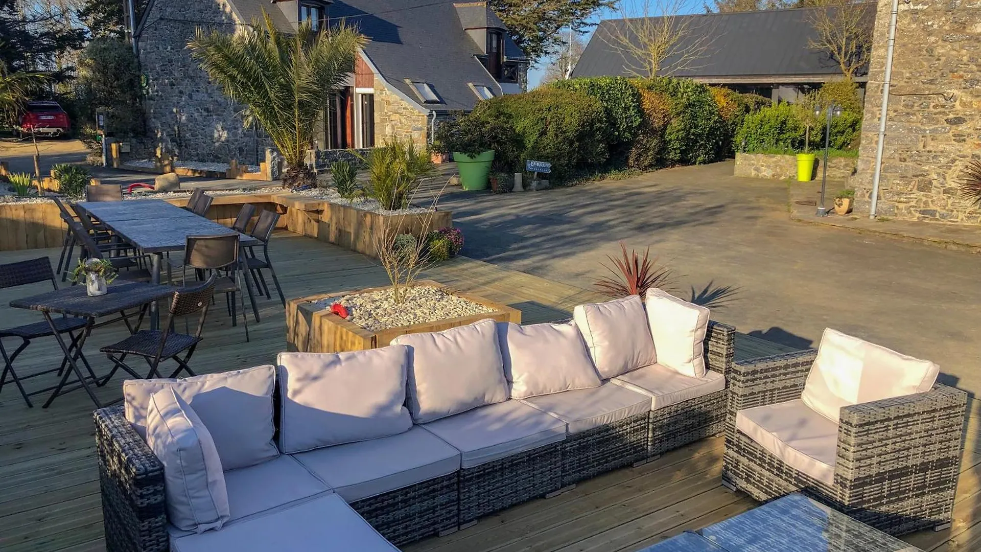 Domaine Du Grenier Holiday home Yffiniac France