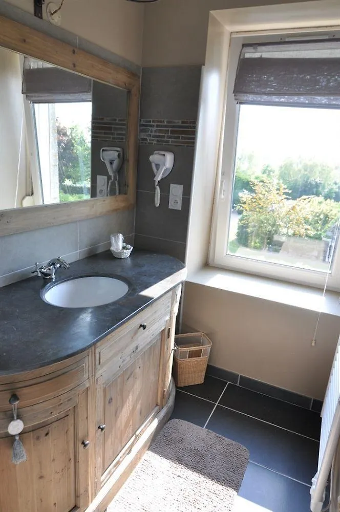 Bed & Breakfast Domaine Du Grenier Holiday home Yffiniac